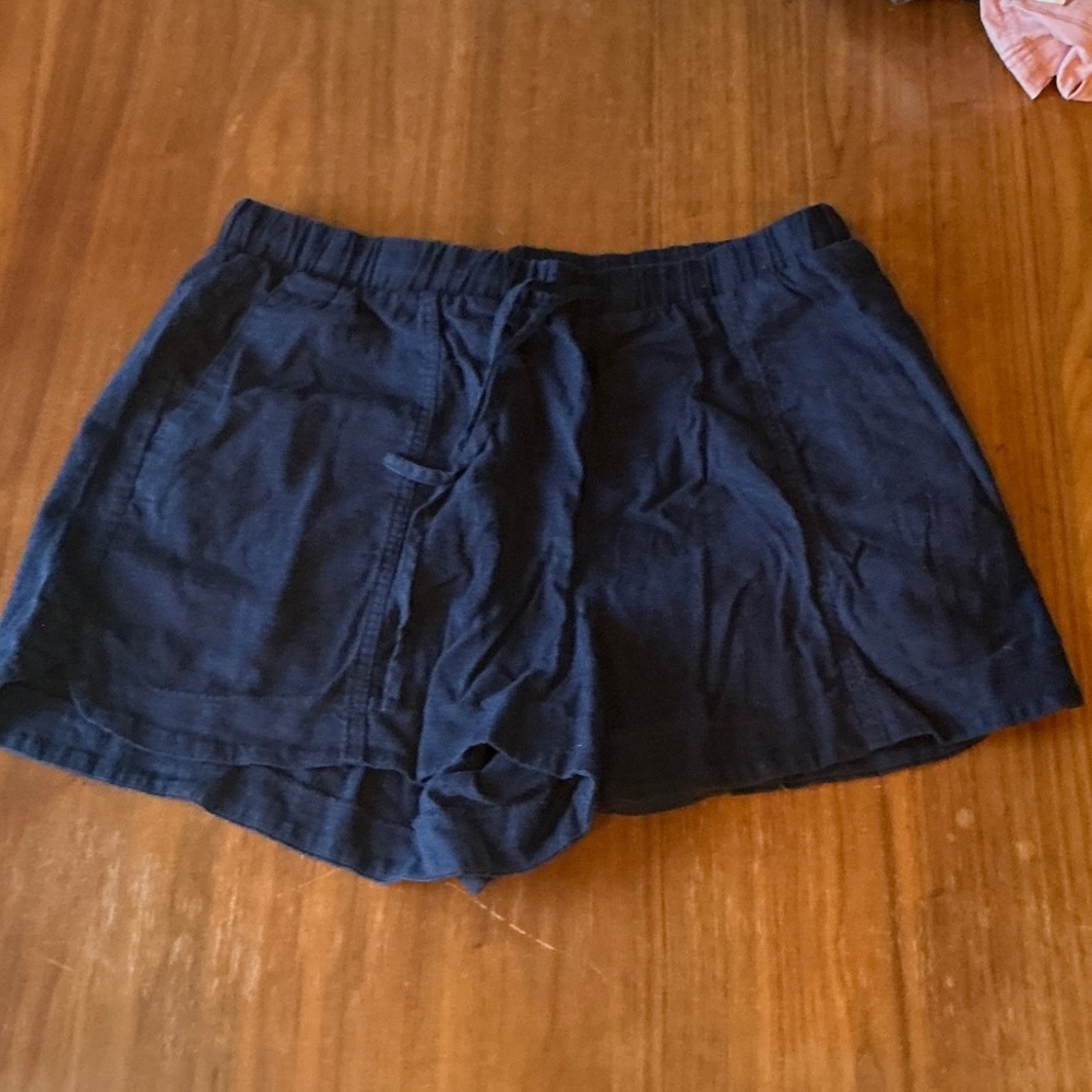 Women’s Navy Linen Drawstring Shorts